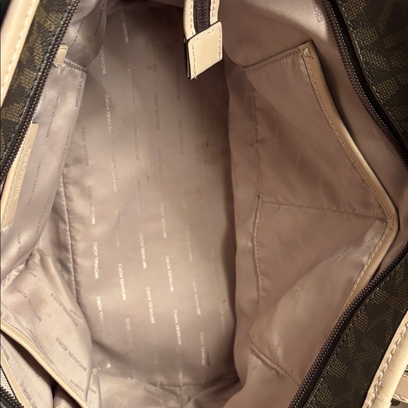 Michael Kors Tote EUC - Picture 8 of 8